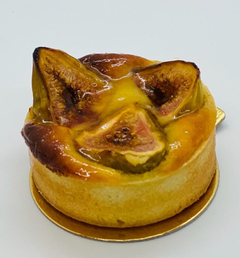 How French Pastries Differ from American Sweets—And Why We Prefer Them